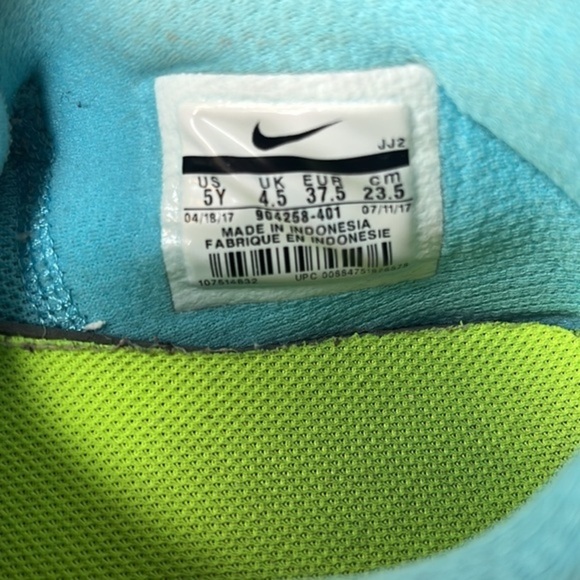 Nike Free Running Shoes - Picture 8 of 8